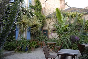 21 The Gardens